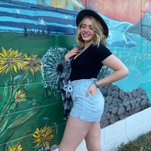 AEO American Eagle High-Waist Paperbag Shorts